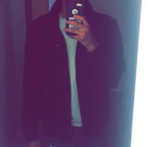 Meet your Posher, Emmanuel